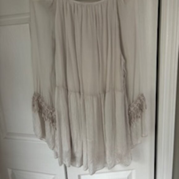 Women's Oversized Long Sleeve Top - Ivory - Picture 3 of 6